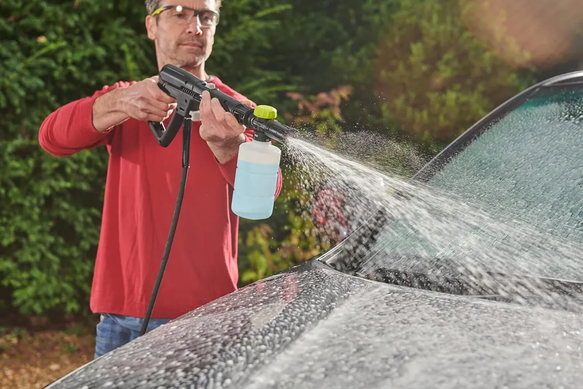 1400W 110bar Pressure Washer Hyper - Image 4