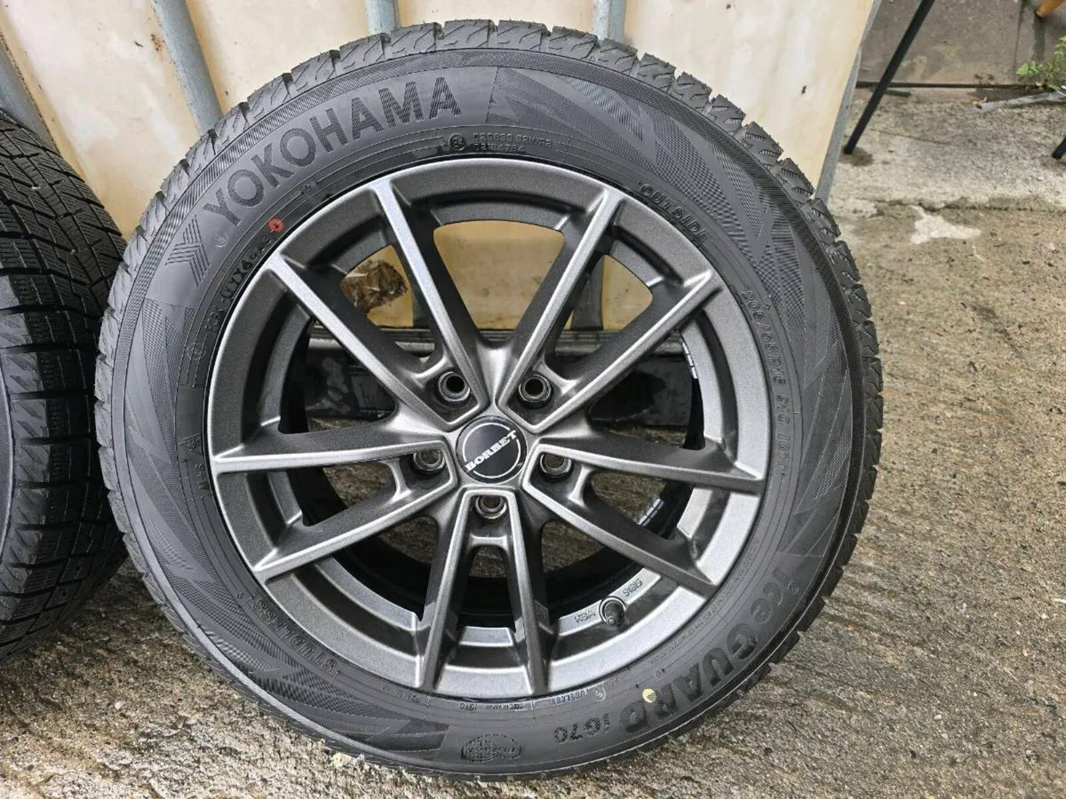 I am selling Alloy Wheels Orginal and Local - Image 1