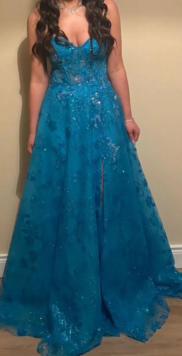 Debs dress - Image 2