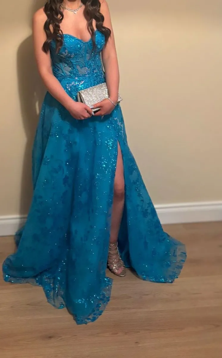 Debs dress - Image 4