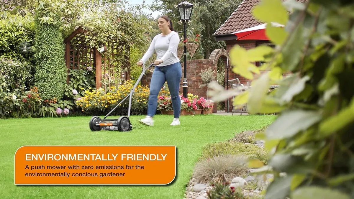 H400 Push Powered Cylinder Lawn Mower - Image 3
