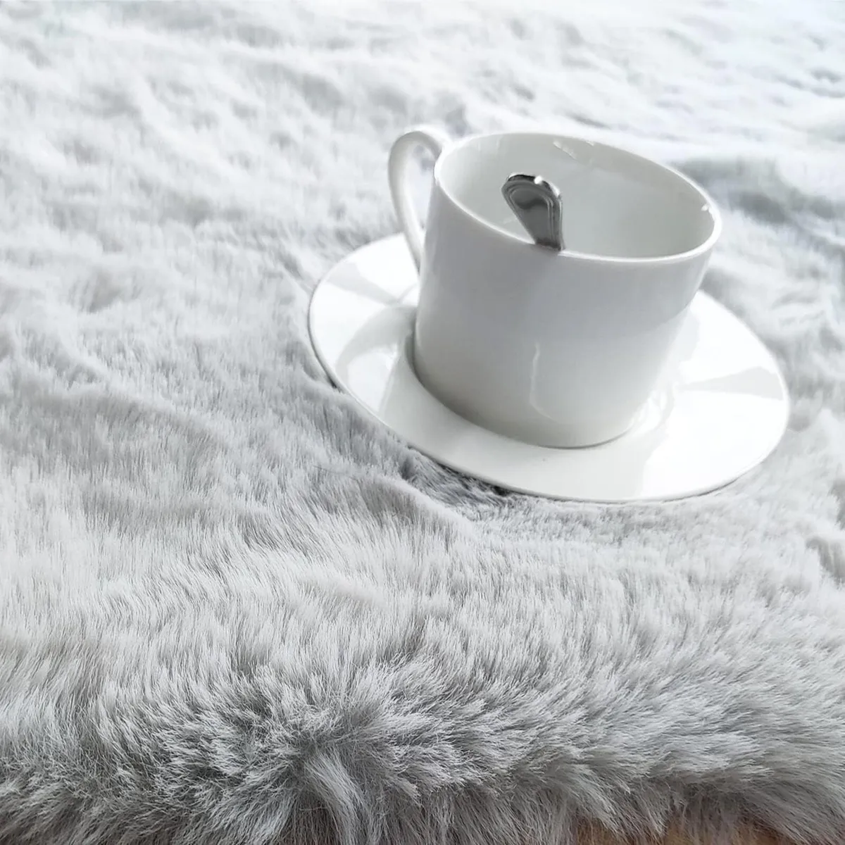 Soft Faux Rabbit Fur Rug Machine Washable - Image 4