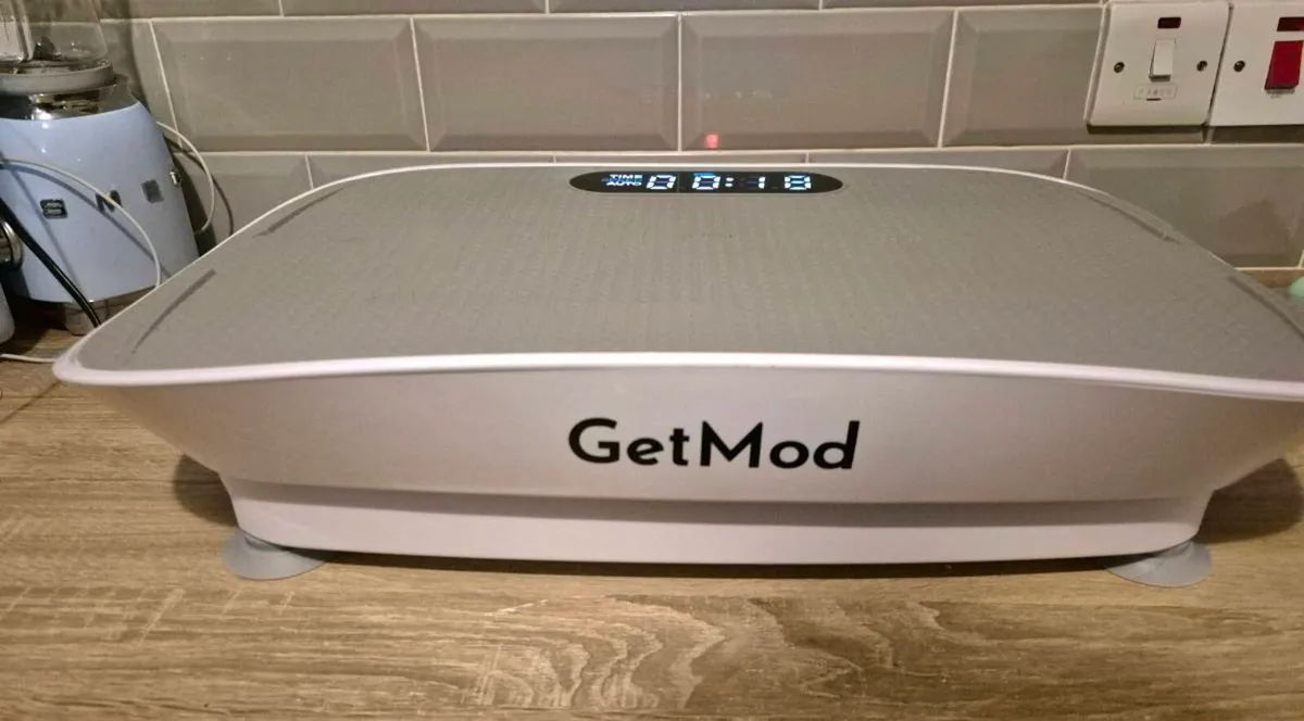 GETMOD BRAND WHOLE-BODY VIBRATION EXERCISE PLATE F - Image 4