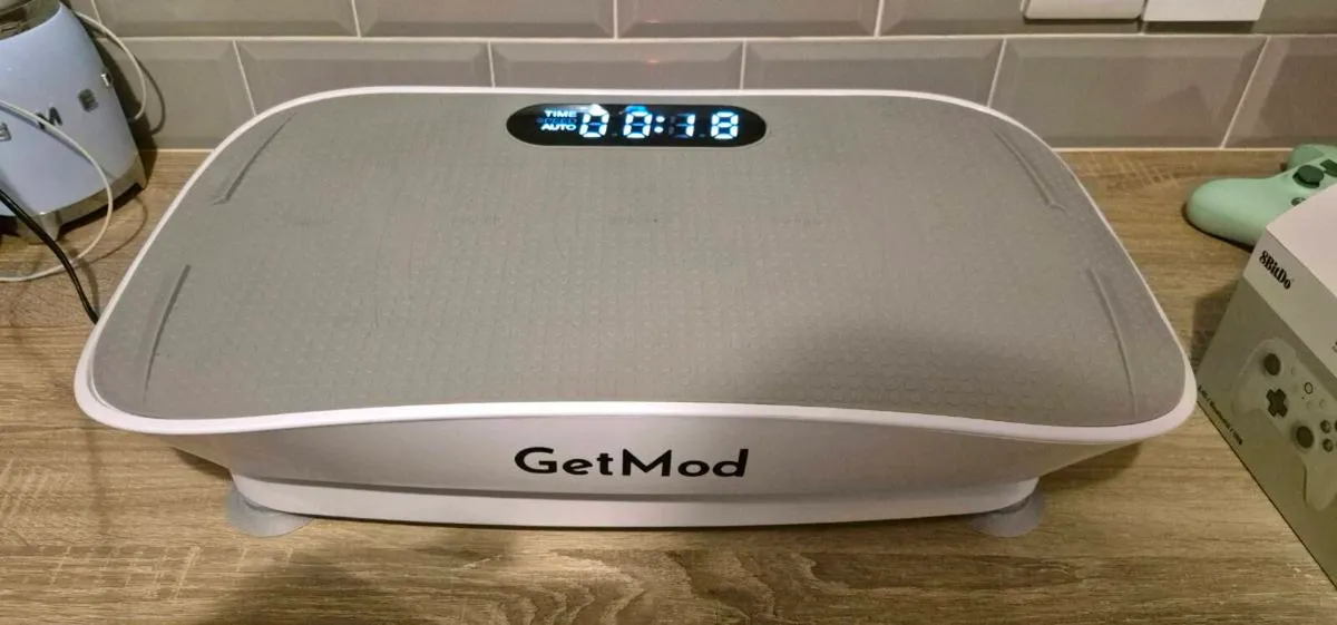 GETMOD BRAND WHOLE-BODY VIBRATION EXERCISE PLATE F - Image 3