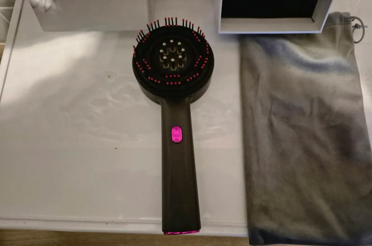 2-IN-1 ELECTRIC SCALP MASSAGER AND HAIR OIL APPLIC - Image 2