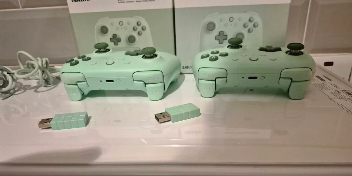 JOB LOT OF 2 CONTROLLERS 8BITDO ULTIMATE 2C WIRELE - Image 4