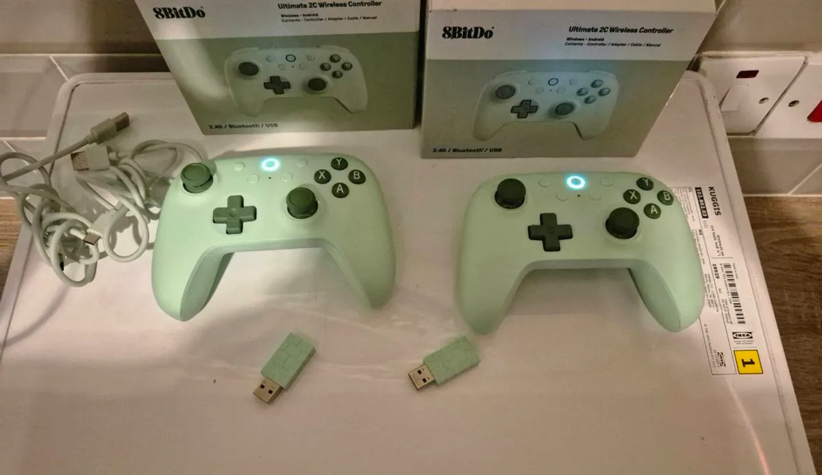 JOB LOT OF 2 CONTROLLERS 8BITDO ULTIMATE 2C WIRELE - Image 2