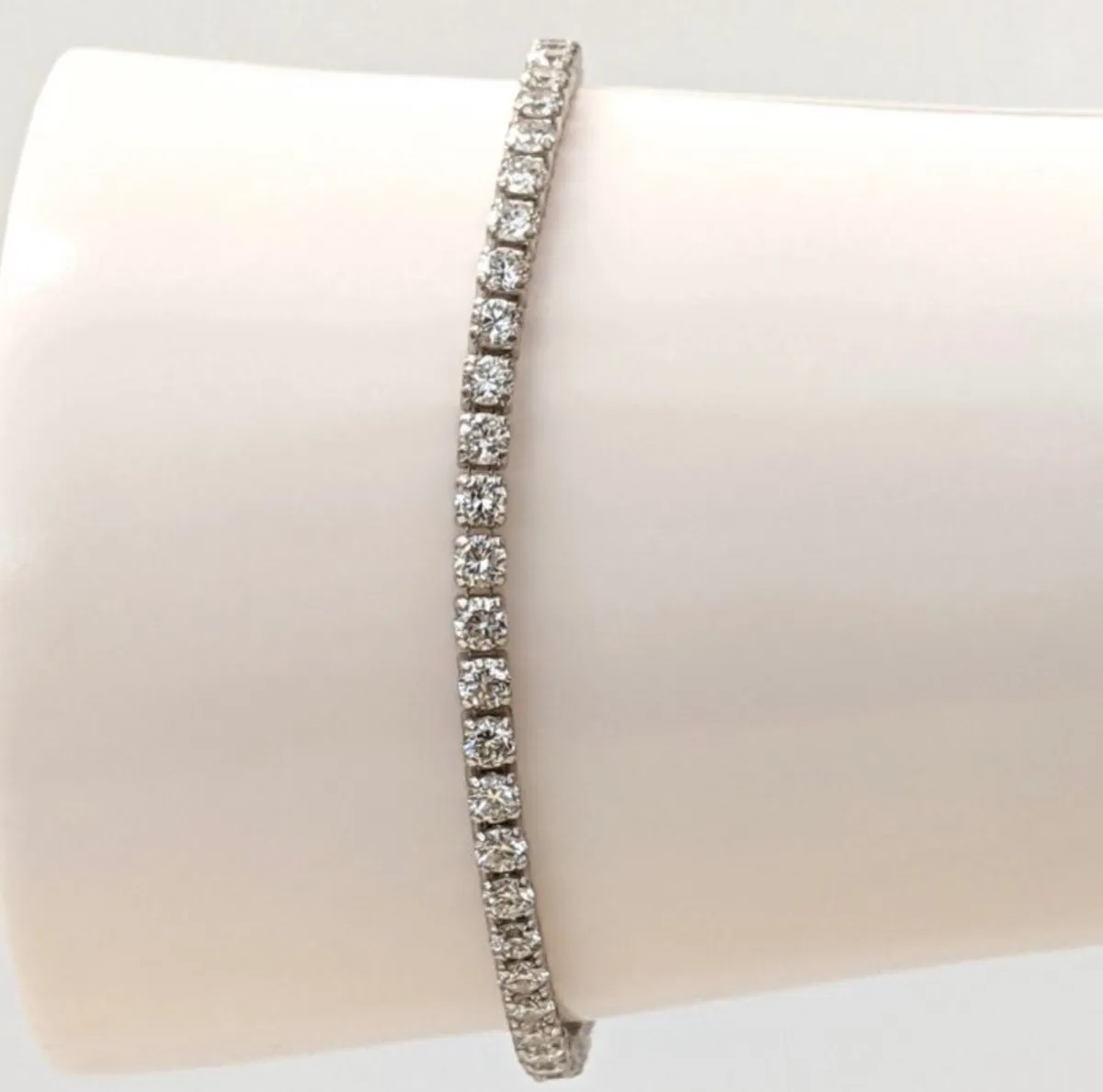 5ct IGI Certified Lab-Grown Diamond Tennis Bracel - Image 3