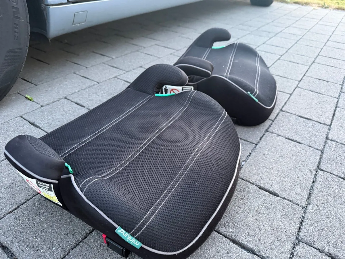 2 Booster Seats