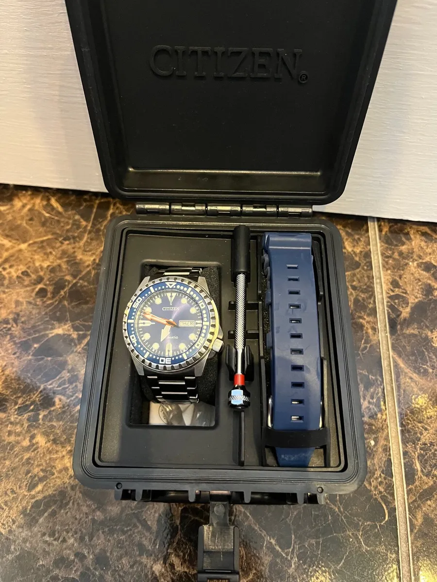 Men’s Citizen watch - Image 3