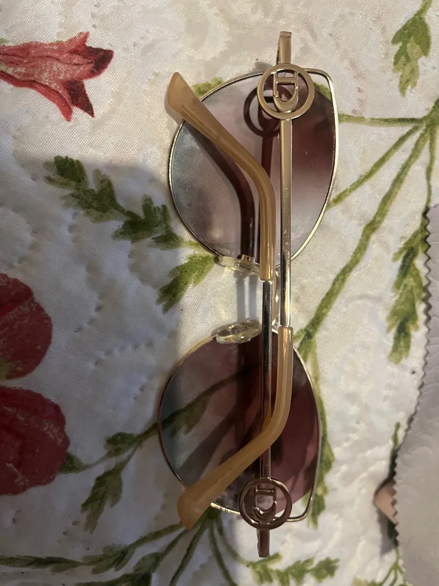 Designer sunglasses and bags all real no fakes - Image 1