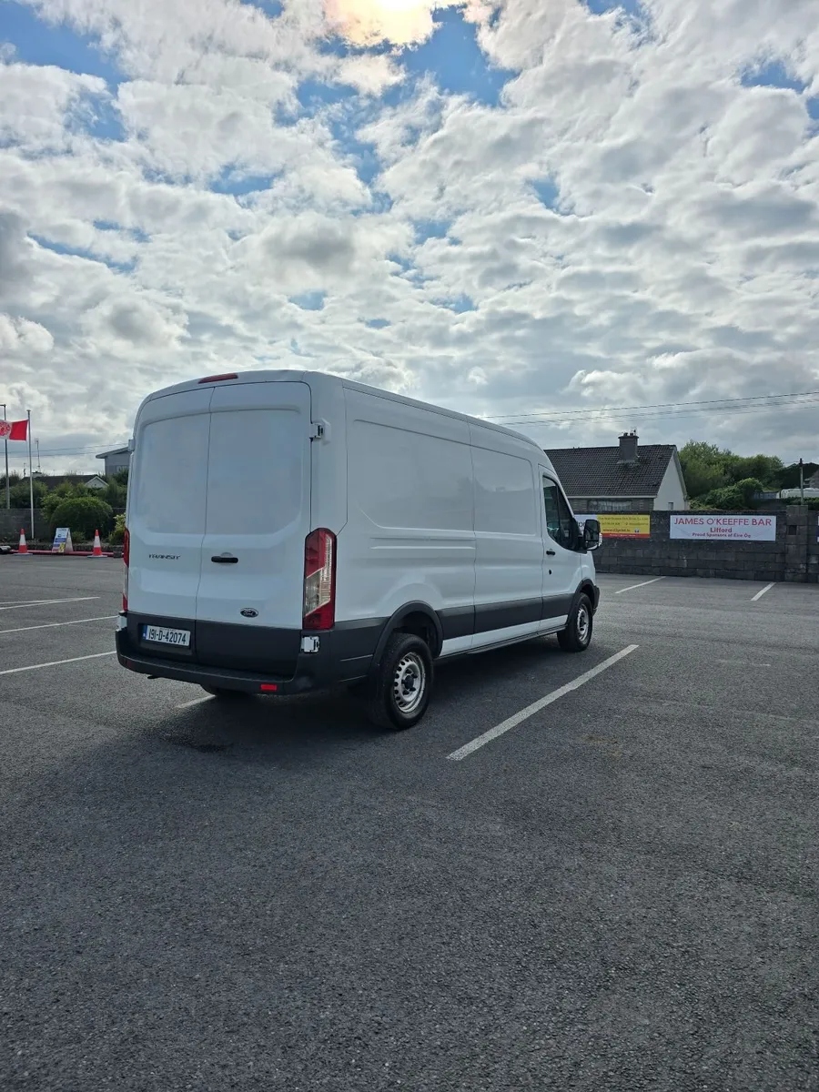 Ford Transit 2019 - Image 2