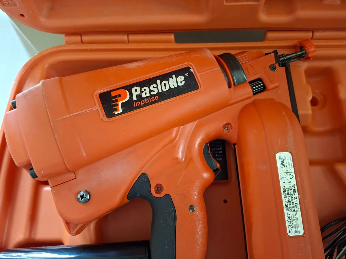 Paslode im65A F16 2nd fix Nail Gun"Fully Serviced" - Image 2