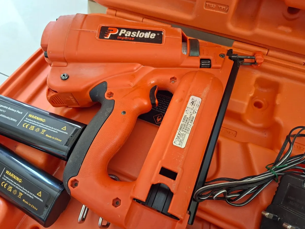 Paslode im65A F16 2nd fix Nail Gun"Fully Serviced" - Image 3