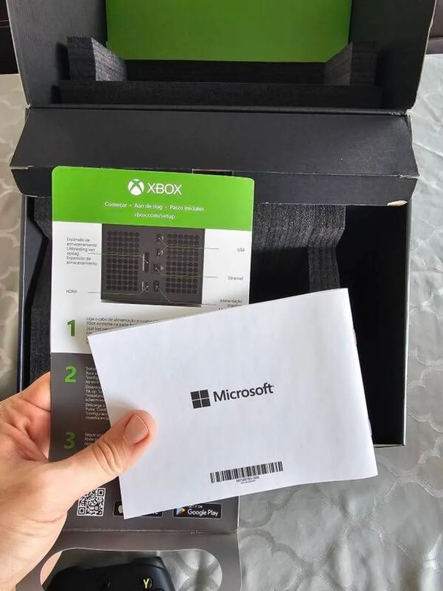 Xbox Series X - 1GB - Image 4