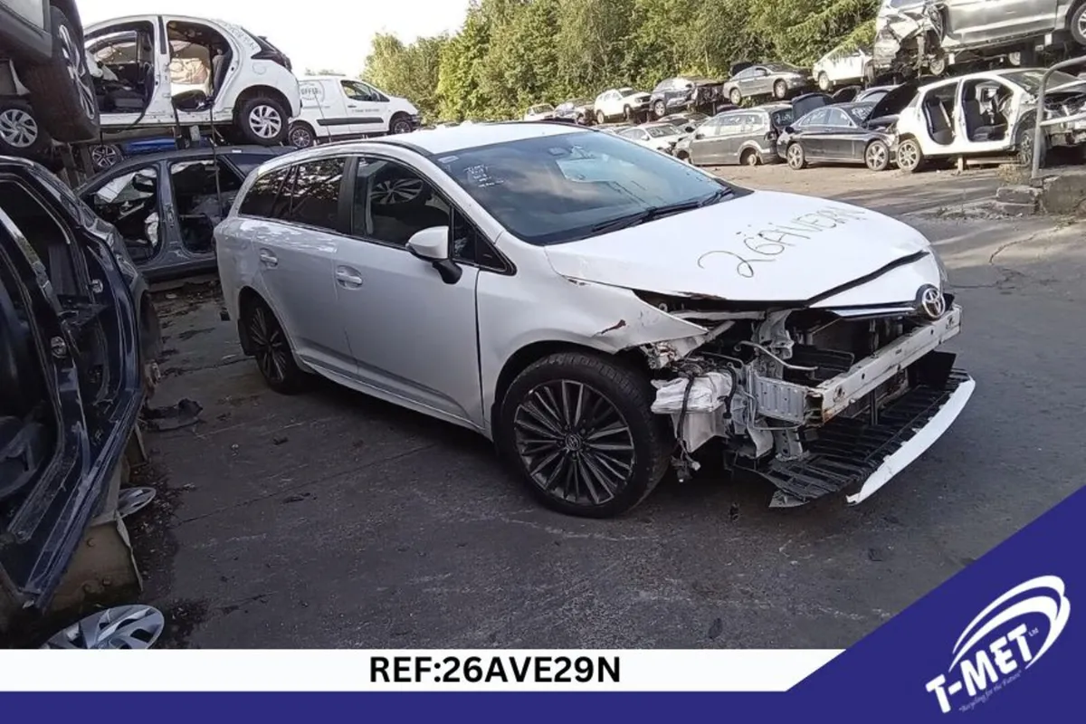 2017 TOYOTA AVENSIS BREAKING FOR PARTS - Image 3