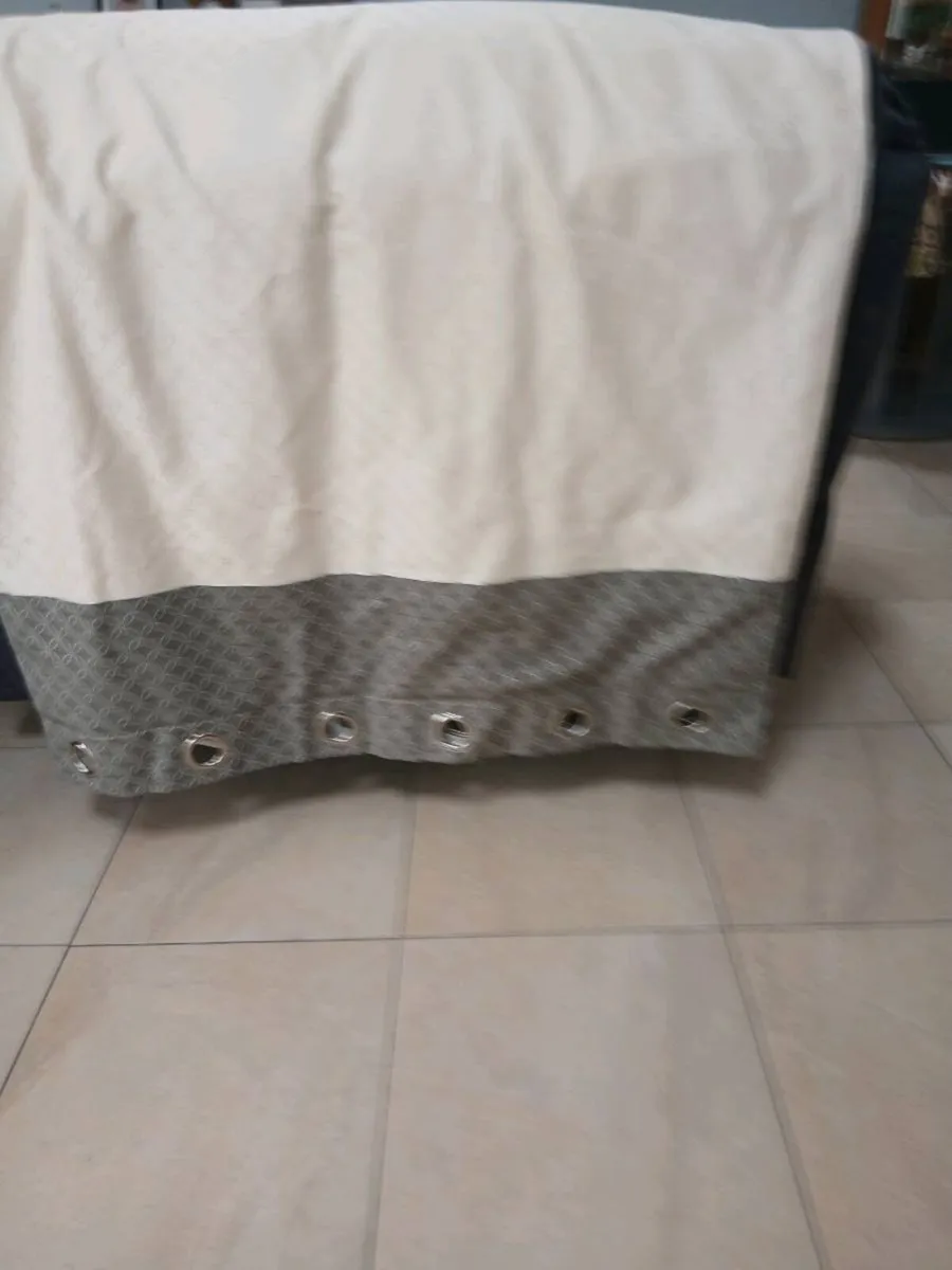 PAIR LINED CURTAINS NEW HEAVY - Image 4