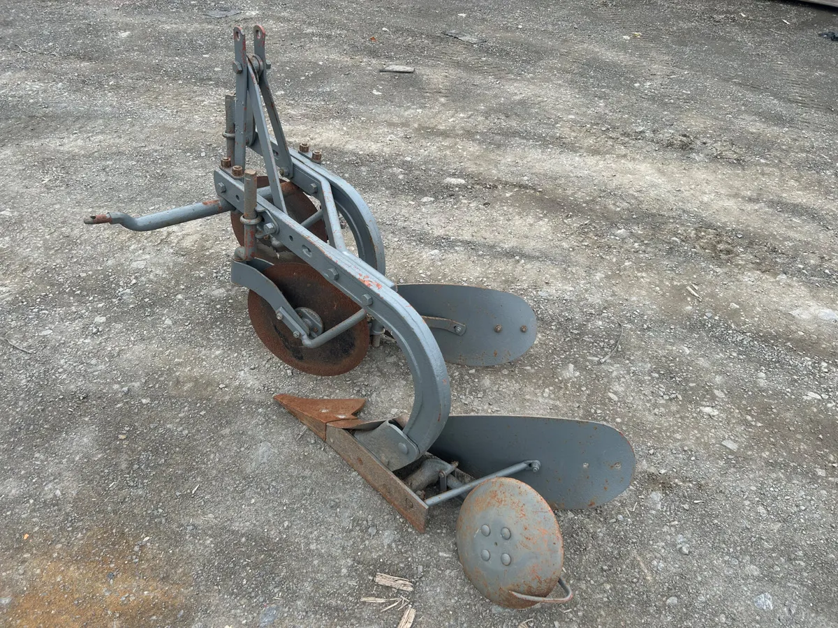 Ferguson 2 Furrow Plough - Image 2