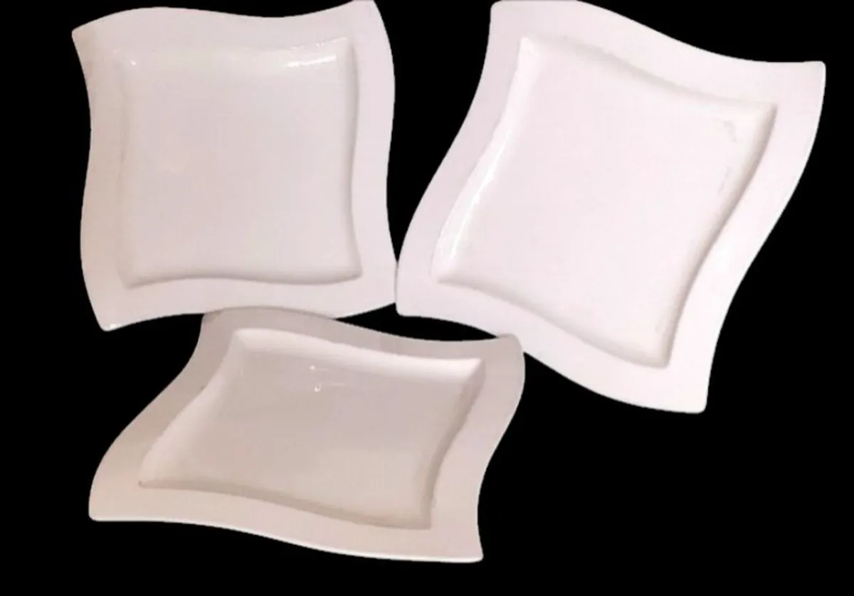 Villeroy & Boch New Wave Large 14" Platter Set - Image 1