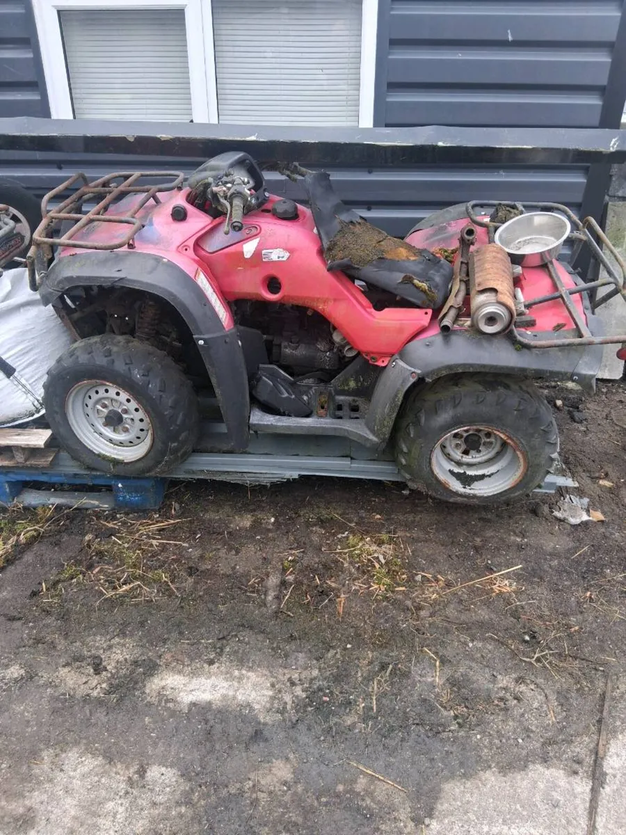 Honda 350 quad parts - Image 1