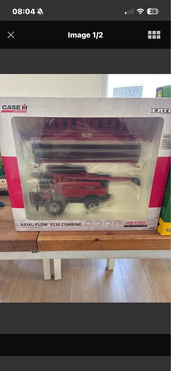 1:32 scale combines - Image 2