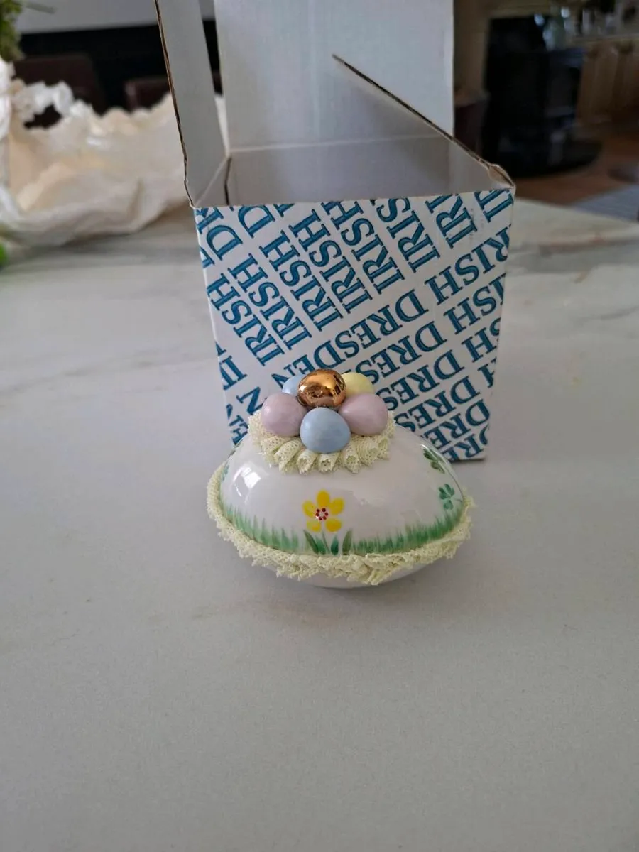 Irish Dresden Easter egg fine porcelain - Image 1