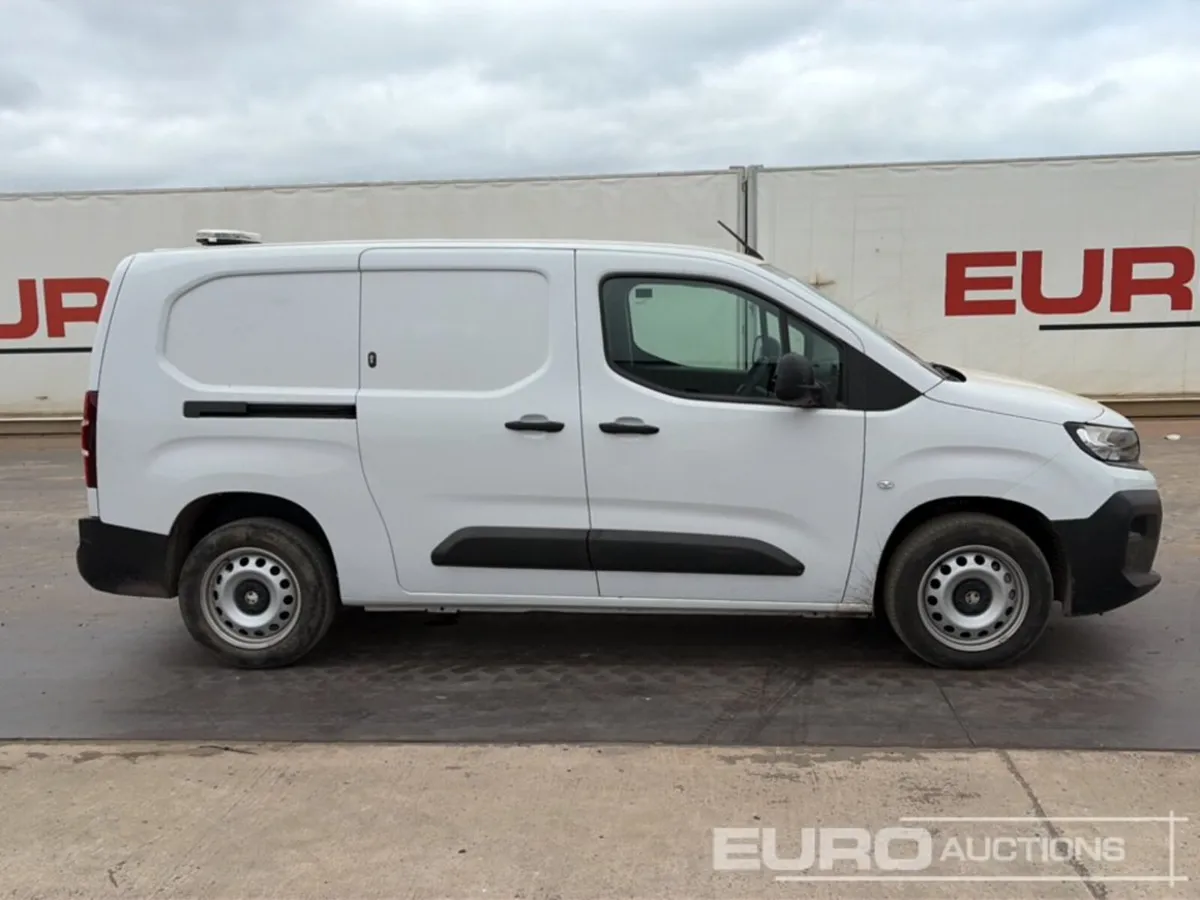 Vauxhall Combo 2025 - Image 4