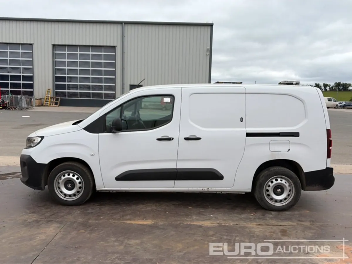 Vauxhall Combo 2025 - Image 2