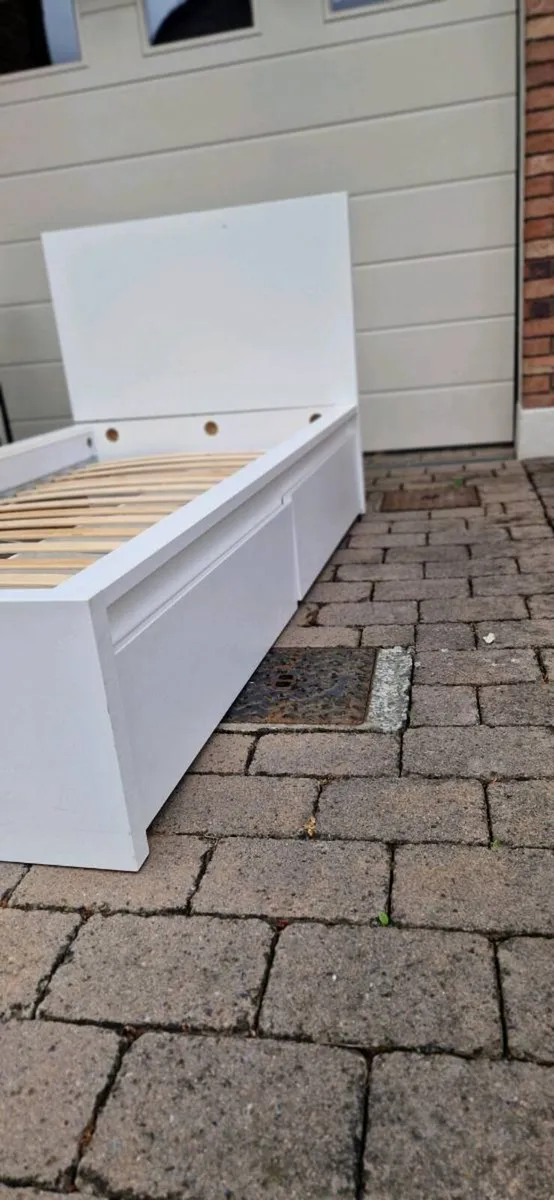 Singlebed - Image 2