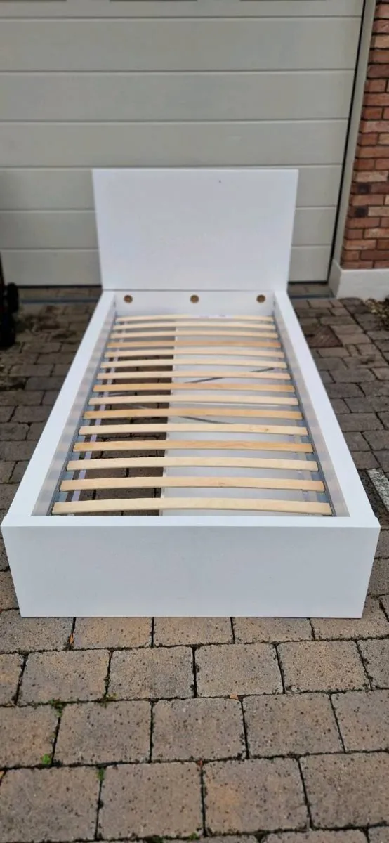 Singlebed - Image 1