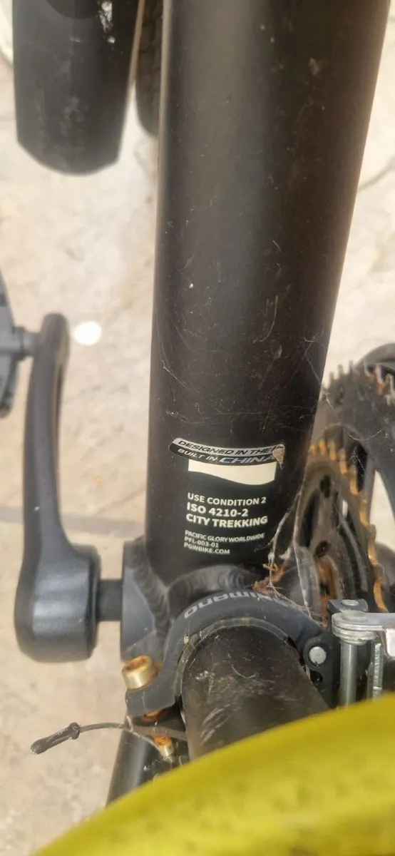 Fuji Absolute 1.9 Hybrid Bike - Medium 17 - Image 3