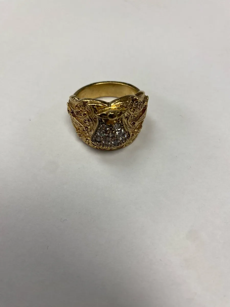 Gold saddle ring - Image 1