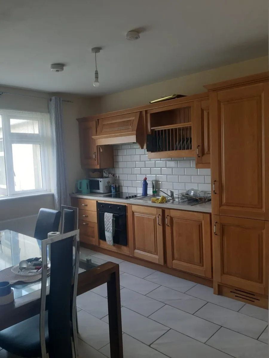 House to let near cork airport - Image 1