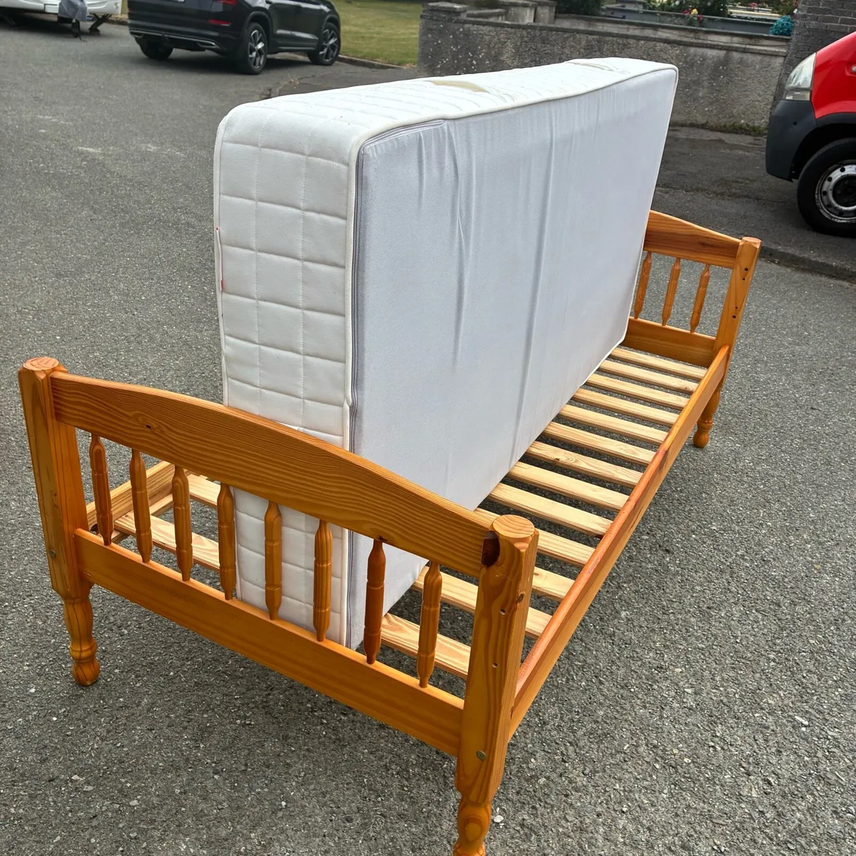Single Solid pine bed frame & 10” Mattress - Image 3