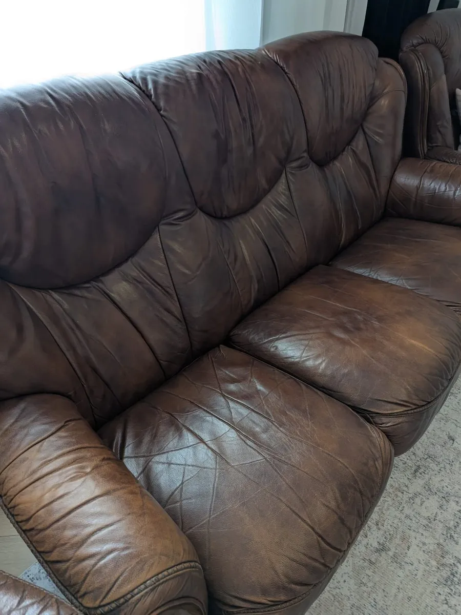 Sofa, Italian leather. 3 seater + 2 armchairs - Image 4