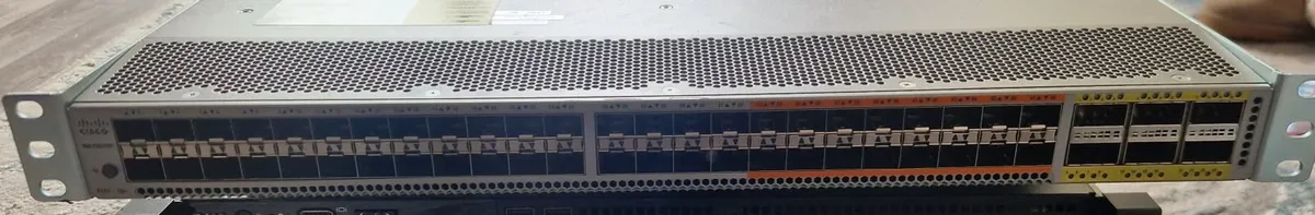 Cisco Nexus 5672UP 10Gb/40Gb Enterprise Switch - Image 1