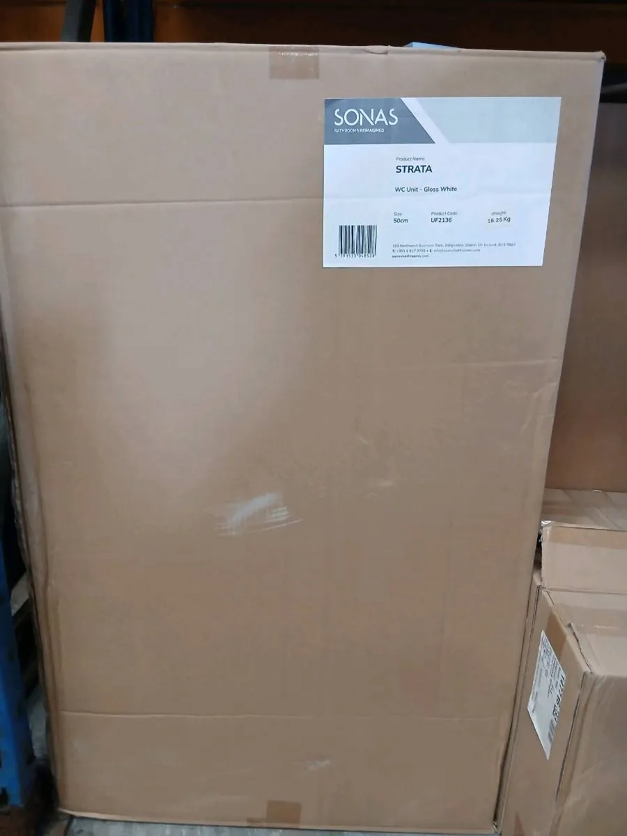 Bathroom unit - Image 1