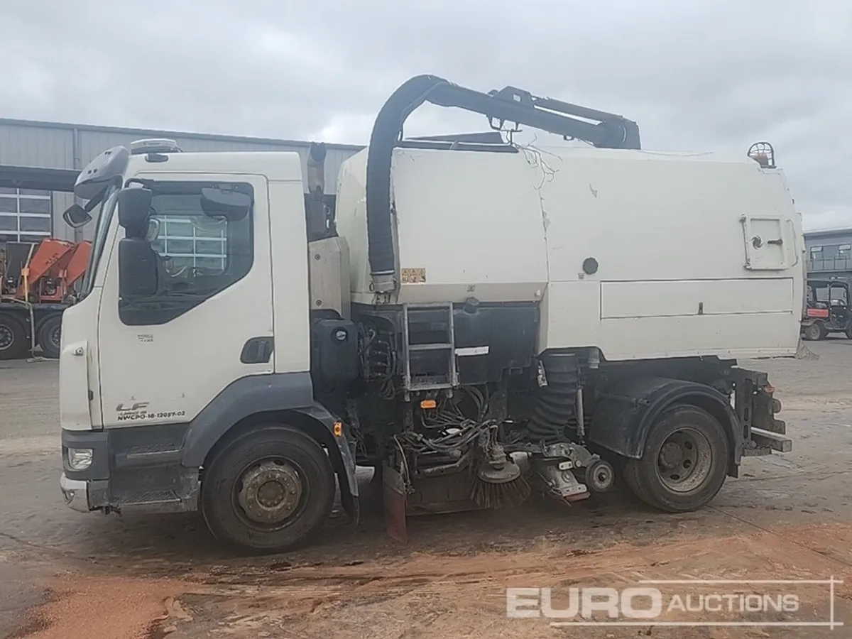2017 DAF LF - Image 2