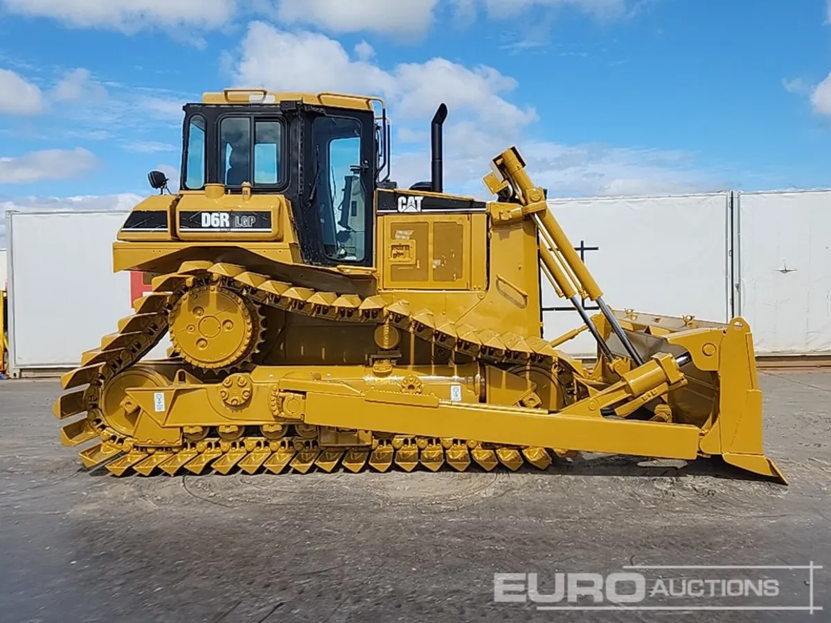 CAT D6R - Image 4