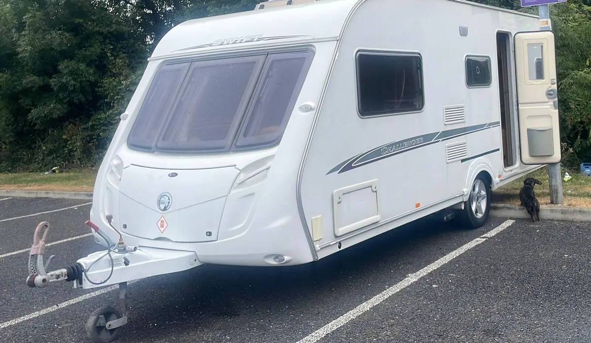 2012 Swift 5/6 berth & remote mover & Full Awning - Image 3