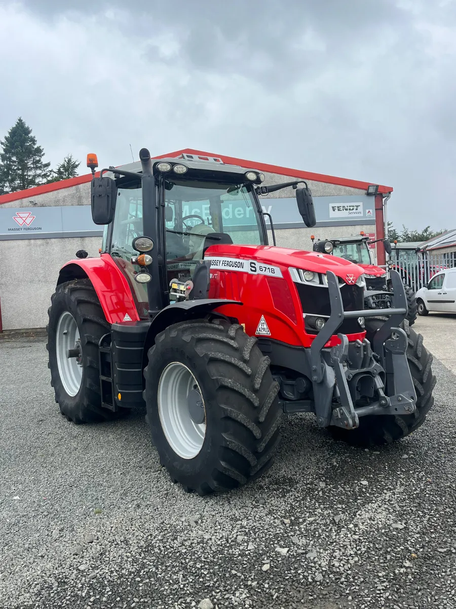 Massey Ferguson 6718s - Image 1