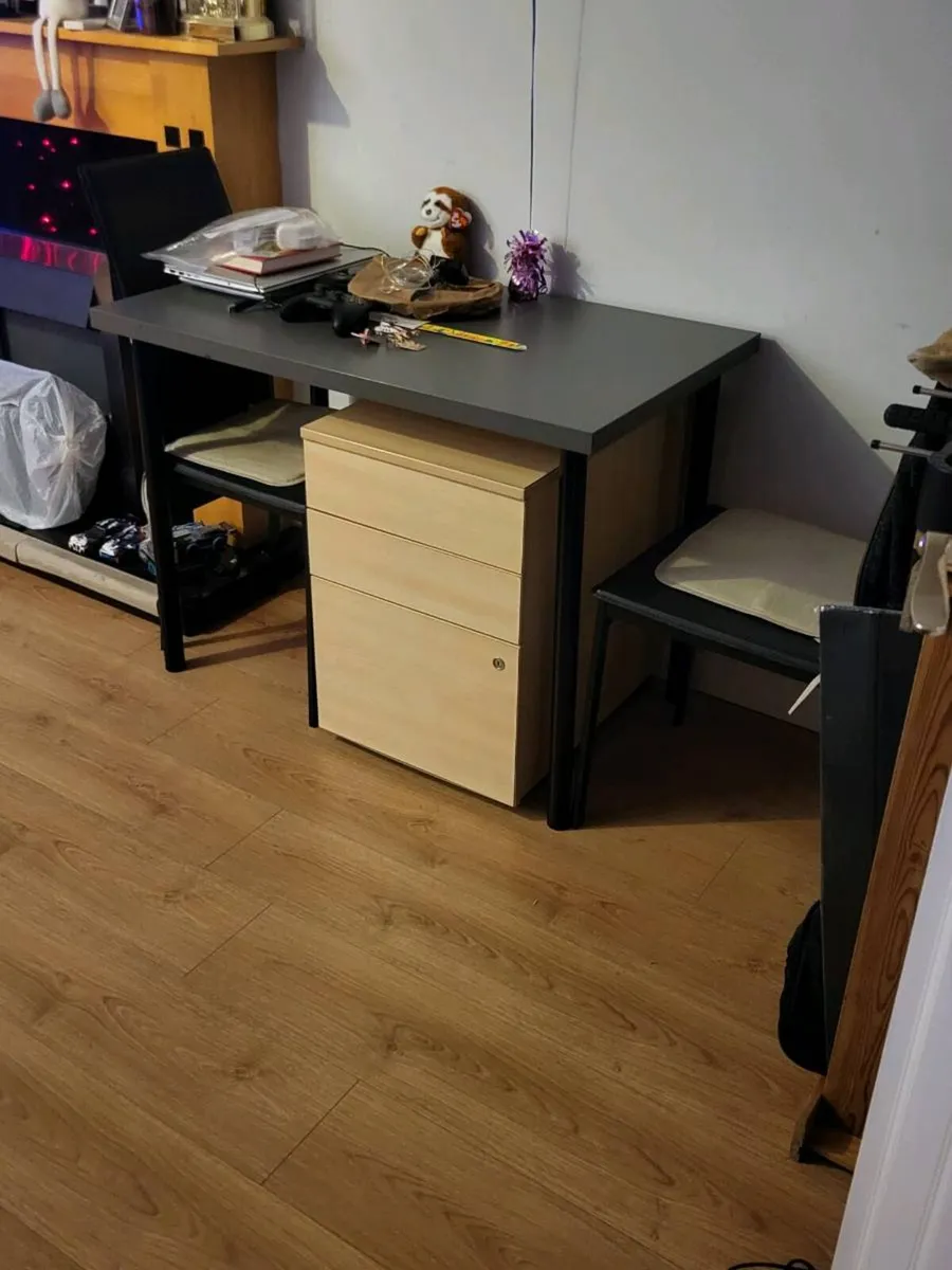 Cabinet Under the Table - Image 1
