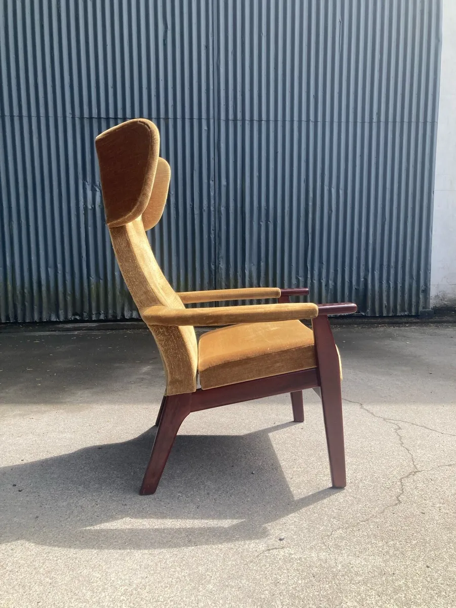 Parker Knoll Model PK 1071 - Open Sat 8th August - Image 3