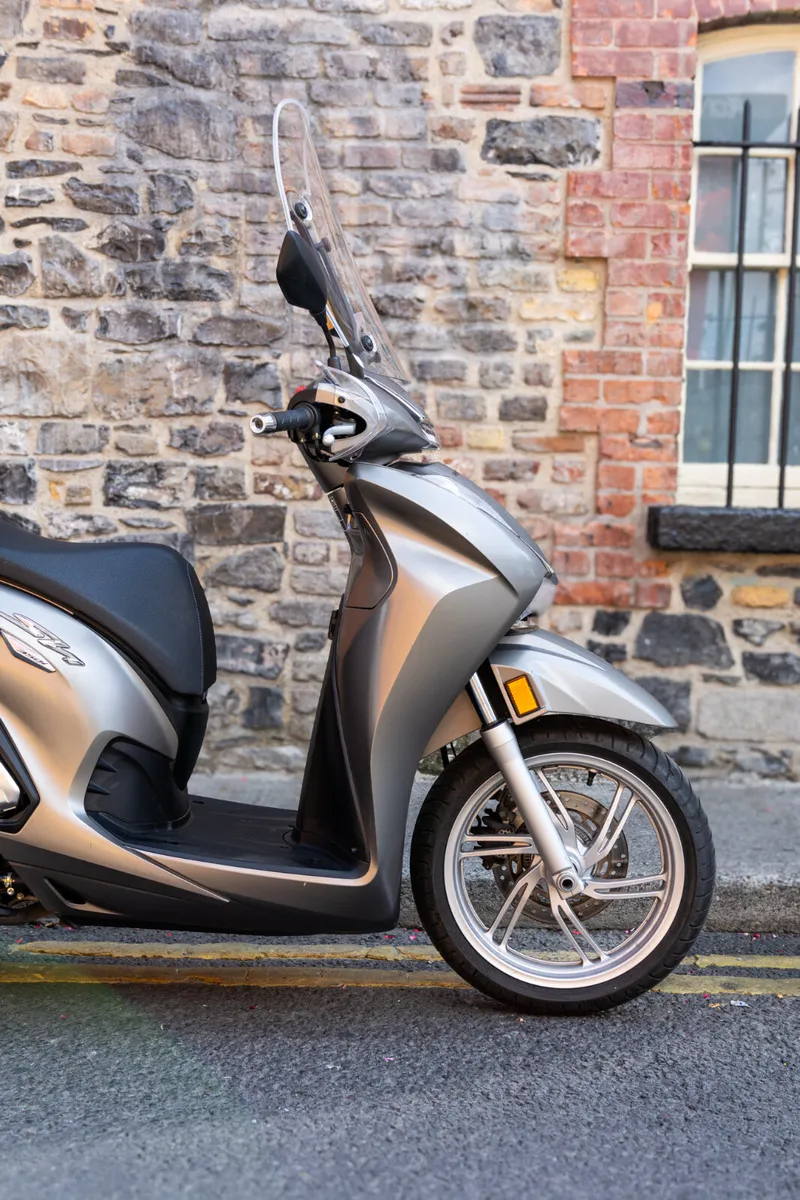 Honda SH350i 2025 - Image 4