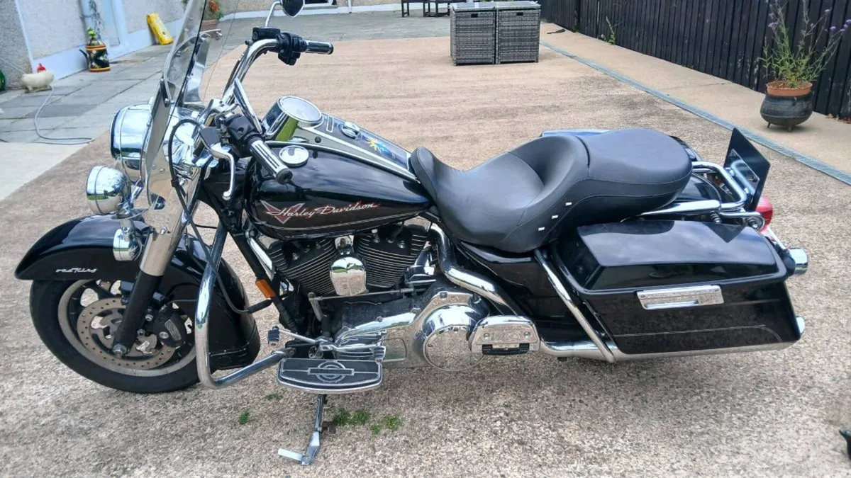 Motorcycle - Image 3