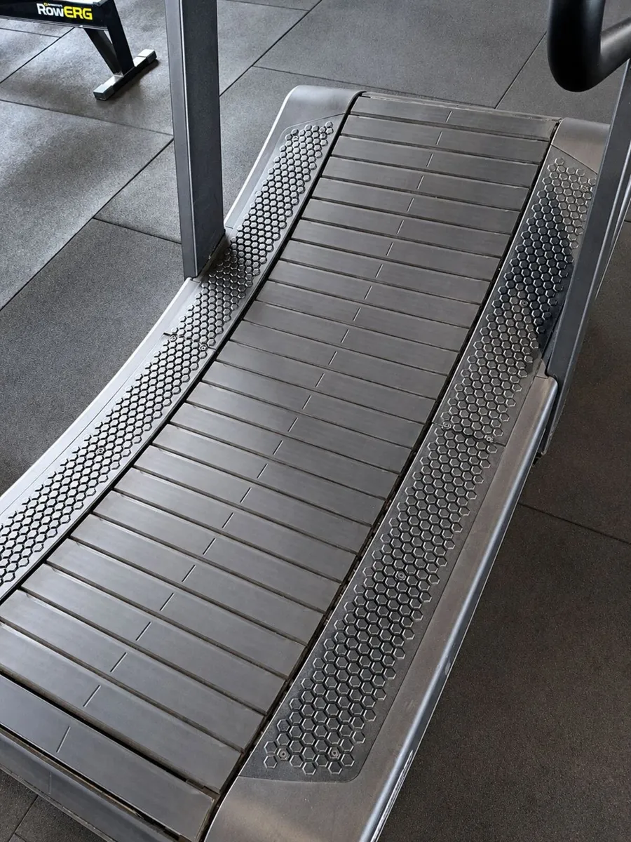 Technogym Commercial Curved Treadmill - Image 4