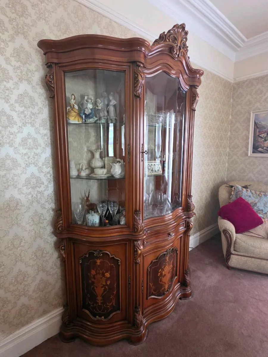 Antique Italian Rococo Revival vitrine cabinet - Image 3