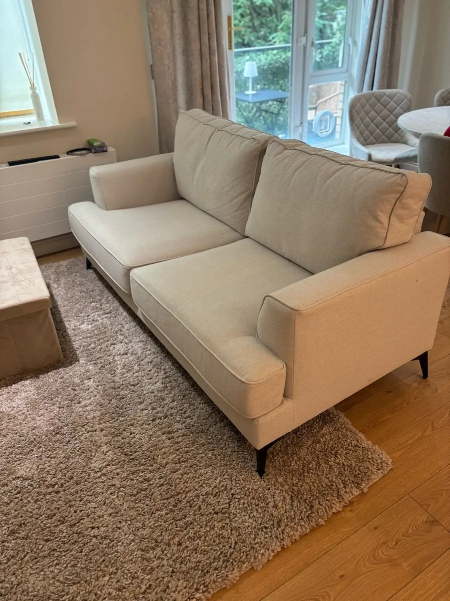 Couch - Image 1