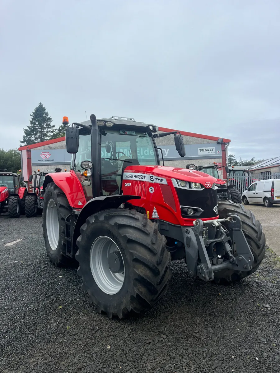 Massey Ferguson 7718S - Image 1