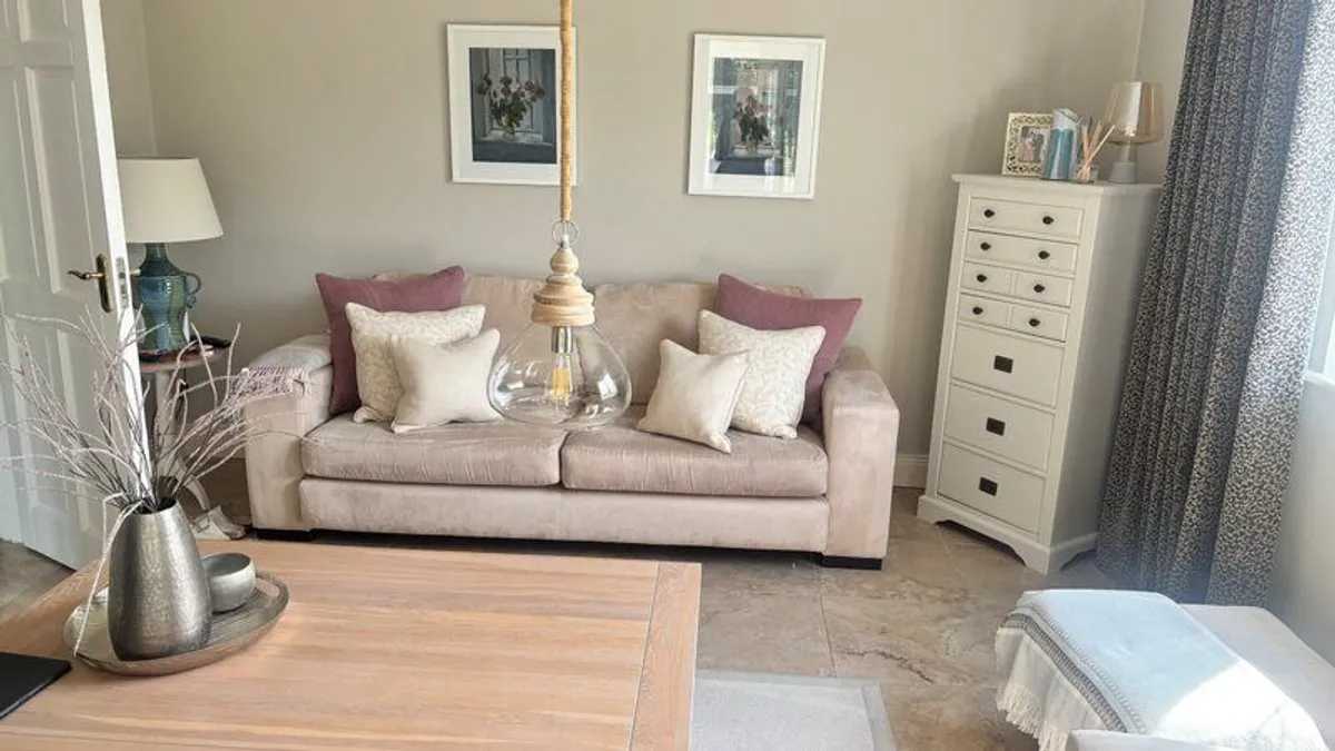 Sofa & Armchairs - Image 4